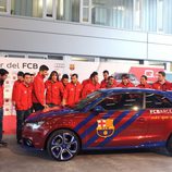 La plantilla del FC Barcelona admira el Audi blaugrana