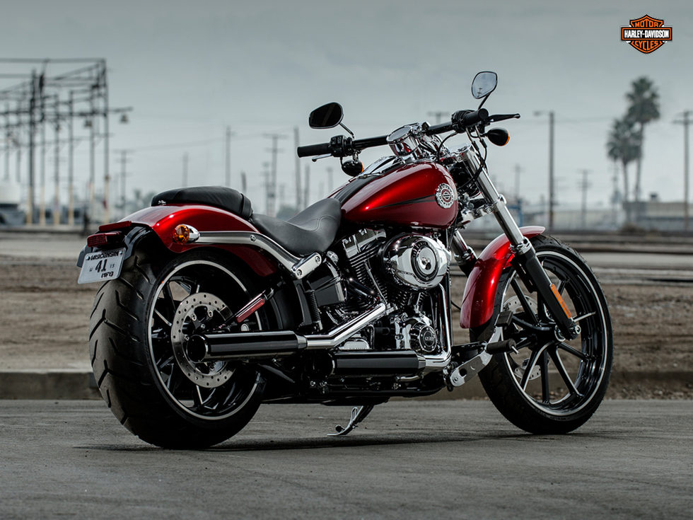 HarleyDavidson Breakout Galería en Motor y Racing