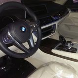 BMW 730d 2016 - interior