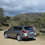 Contacto: Subaru Outback 2015 - Trasera