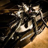 Ducati 749 - detalle puño derecho