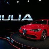 Alfa Romeo Giulia presentación - 2016