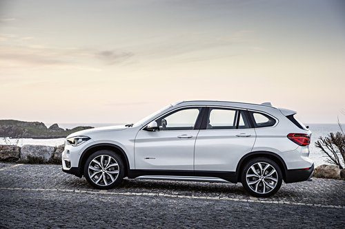 BMW X1 2016 - lateral