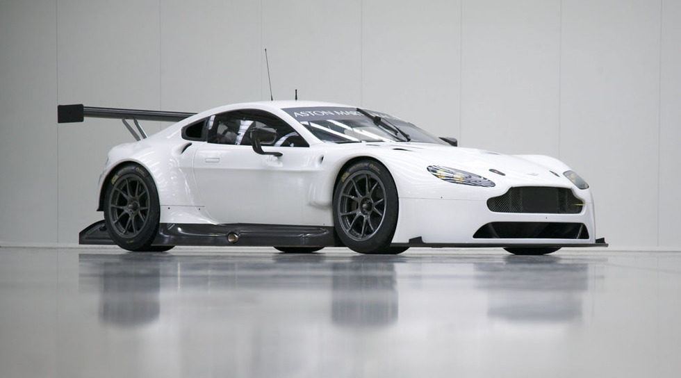 Aston Martin Vantage GTE 2016 perfil frontal
