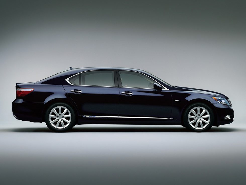 Lexus ls 600 hl