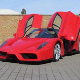Ferrari Enzo - Frontal