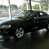 Audi A3 Sedan: Vista frontal izquierda