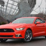 Ford Mustang 2015, World's Fair Site, frontal 1/2