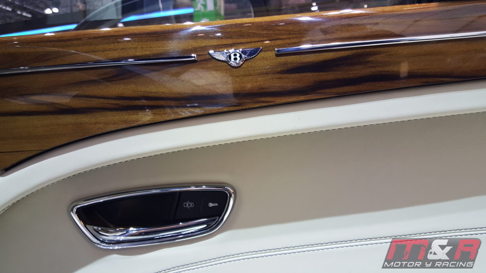 Bentley Mulsanne - madera
