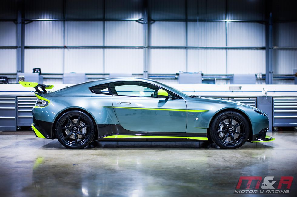 Aston Martin GT8 - side