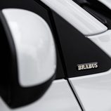 Retrovisor blanco del nuevo Smart Brabus 2016