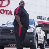 Victor Sheppard posa junto a su Toyota
