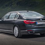 BMW anunció el 745e iPerformance