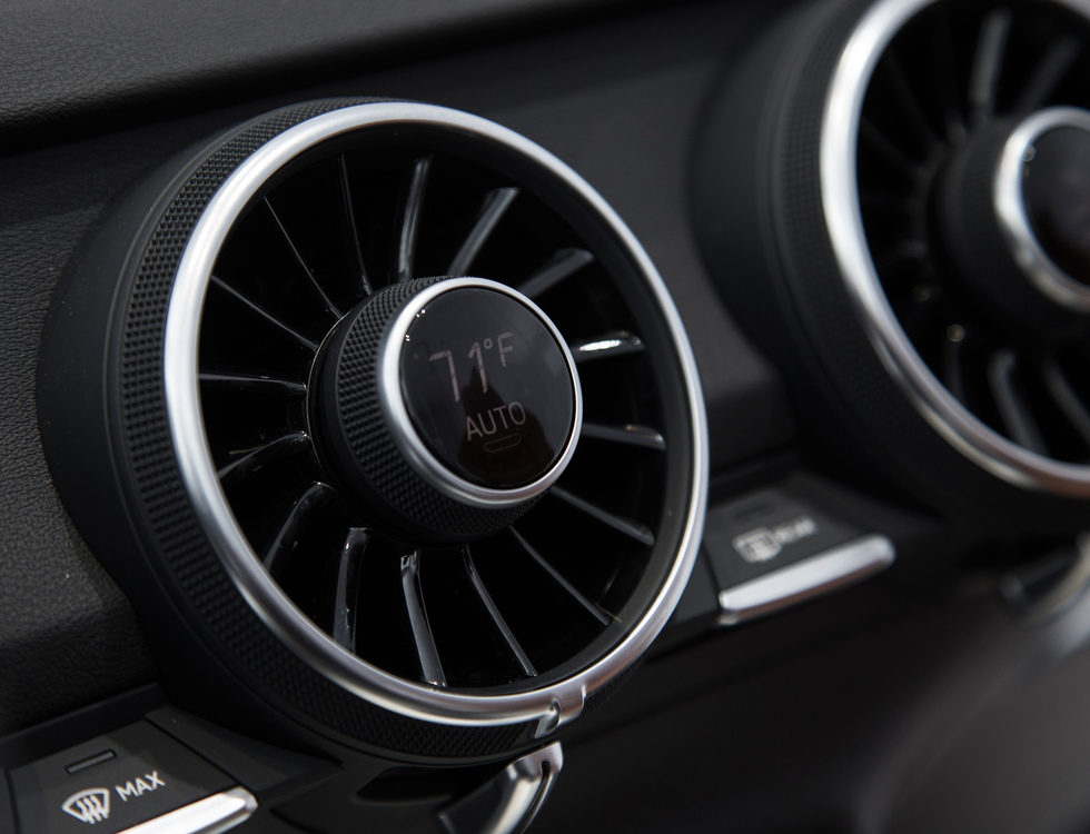Audi TT 2015, diseño del habitáculo, salidas de aire