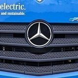 Mercedes-Benz presentó su poderoso eActros