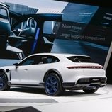 Se avecina el estreno del Porsche Mission E Cross Turismo