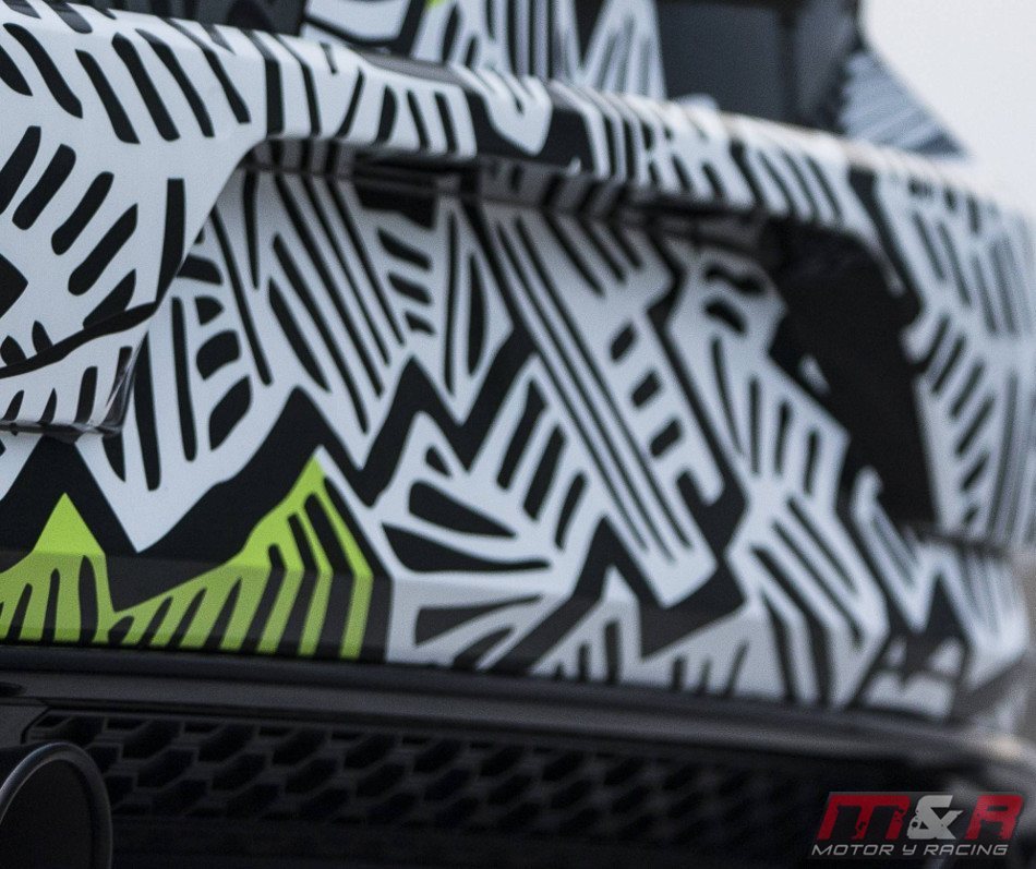 ABT Renovó el Volkswagen Golf R mezclando arte y estilo urbano