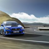 Subaru WRX Sti Euro-spec - carretera abierta frontal