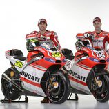 La pareja de pilotos de Ducati