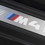 BMW M4 Convertible - detalle logo