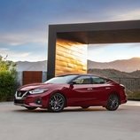 Nissan pone al día al Maxima 2019