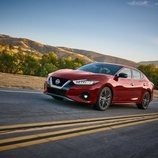 Nissan pone al día al Maxima 2019