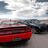 Dodge Challenger Hellcat - rojo y negro