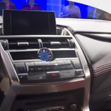 Consola central del Lexus NX 300h