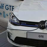 Volkswagen Golf GTE - En carga
