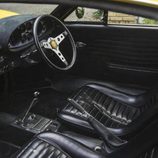 Ferrari Dino 246 GT ex-Elton John - detalle habitáculo