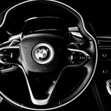 BMW i8 - detalle volante