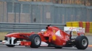 Alonso: "Sería raro que los Red Bull no fuesen los más fuertes en Bahrein."