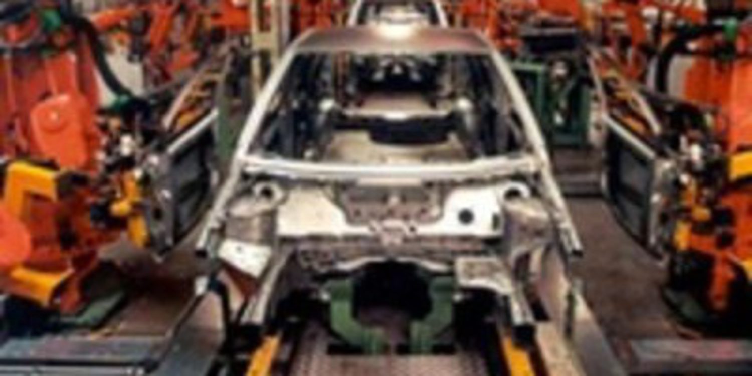 La producción de vehículos tan solo crece un 0,4% en 2011