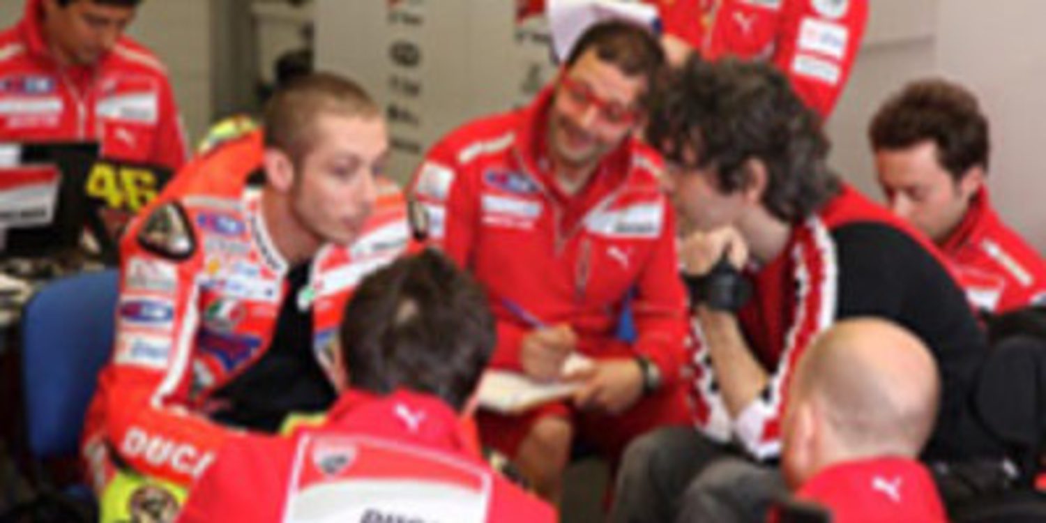 Rossi pone toda su confianza en la estabilidad de la Ducati sobre la pista