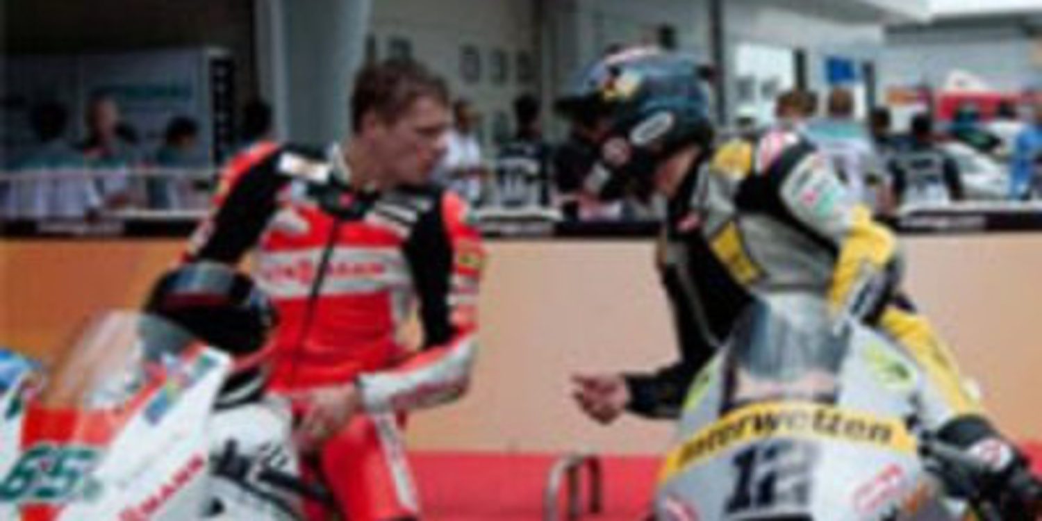 Thomas Lüthi logra su primera victoria en Moto2 y Stefan Bradl es segundo en el GP de Malasia