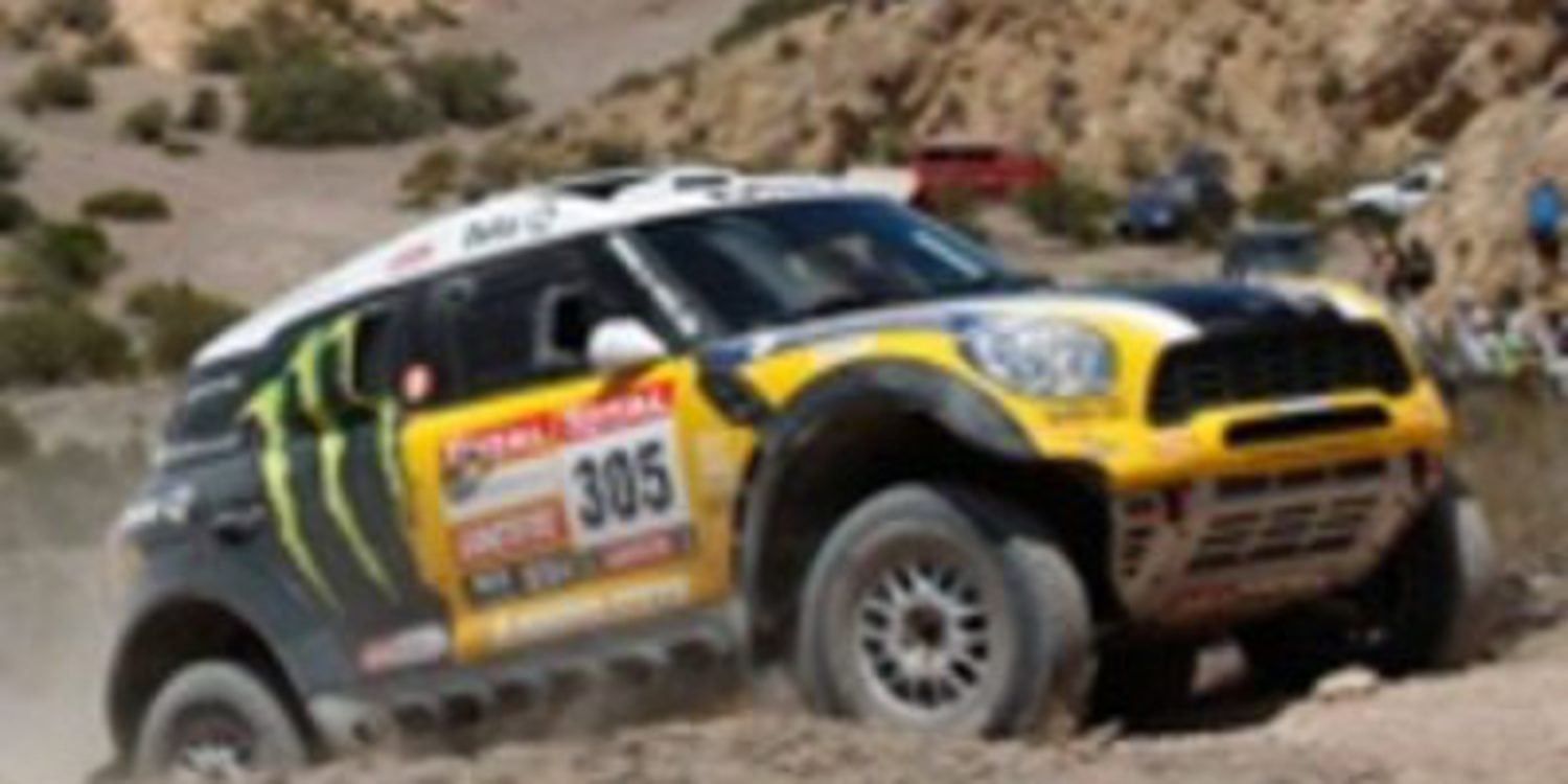 Nani Roma gana la tercera etapa del Dakar 2012 y Marc Coma pierde el liderato