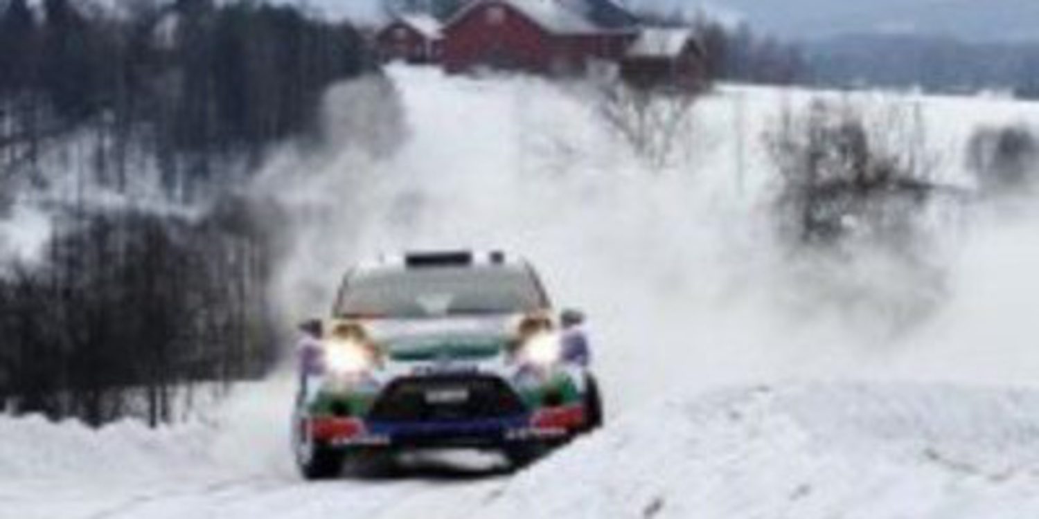 Latvala tiene el Rally de Suecia a tiro de piedra