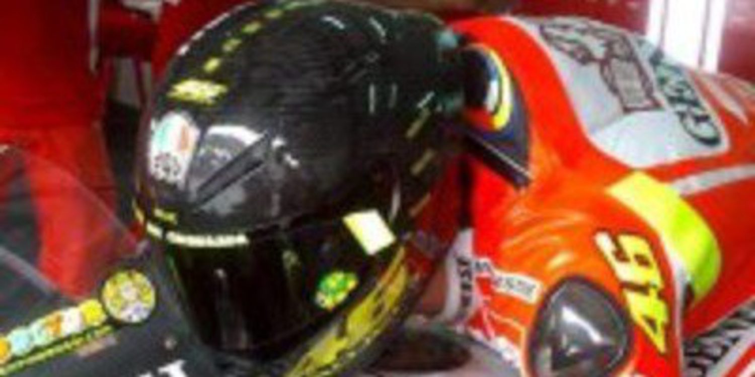 AGV mejora el casco de Valentino Rossi