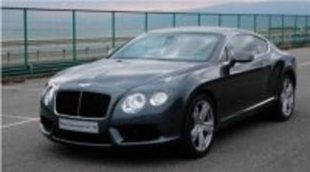 Refinamiento británico: Nuevo Bentley Continental GT y GTC V8
