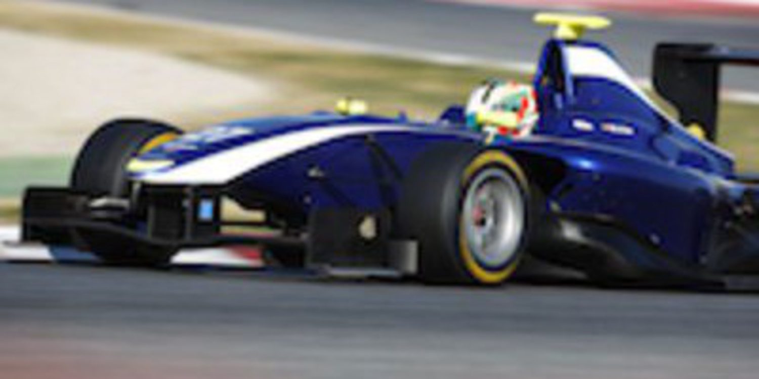 Antonio Félix da Costa marca el mejor tiempo en el segundo día de test GP3 en Barcelona