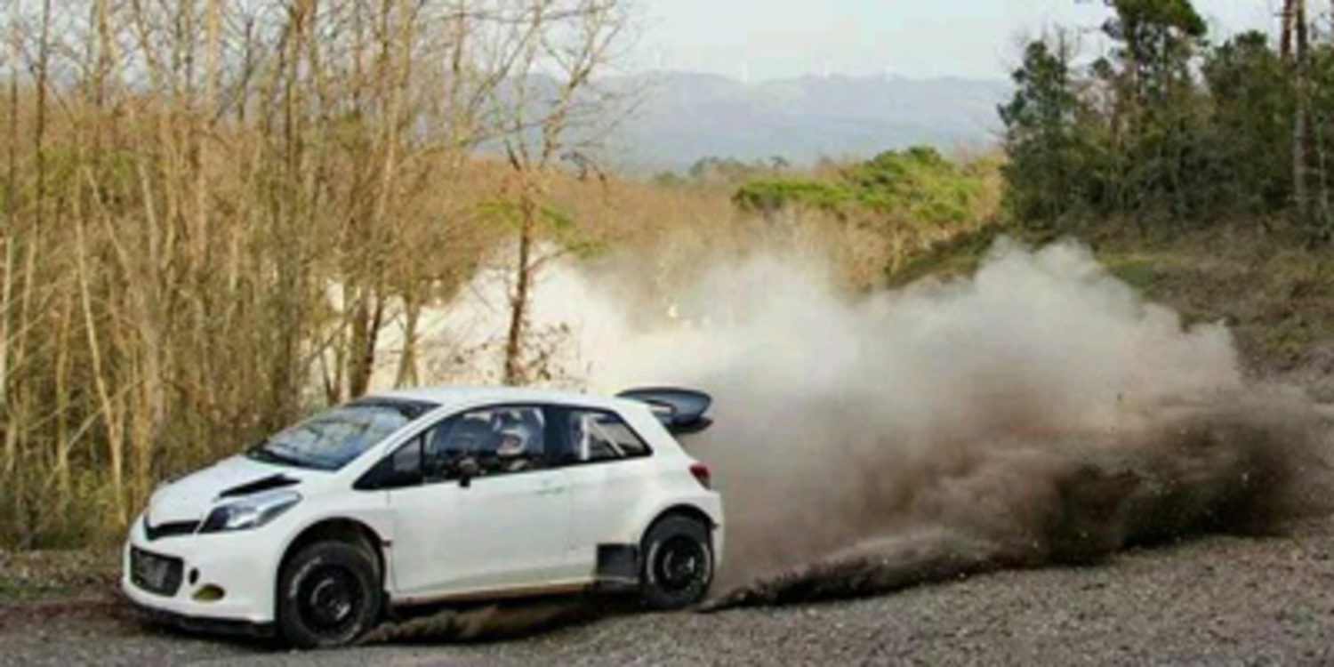 Nuevo test del Toyota Yaris WRC en tierra