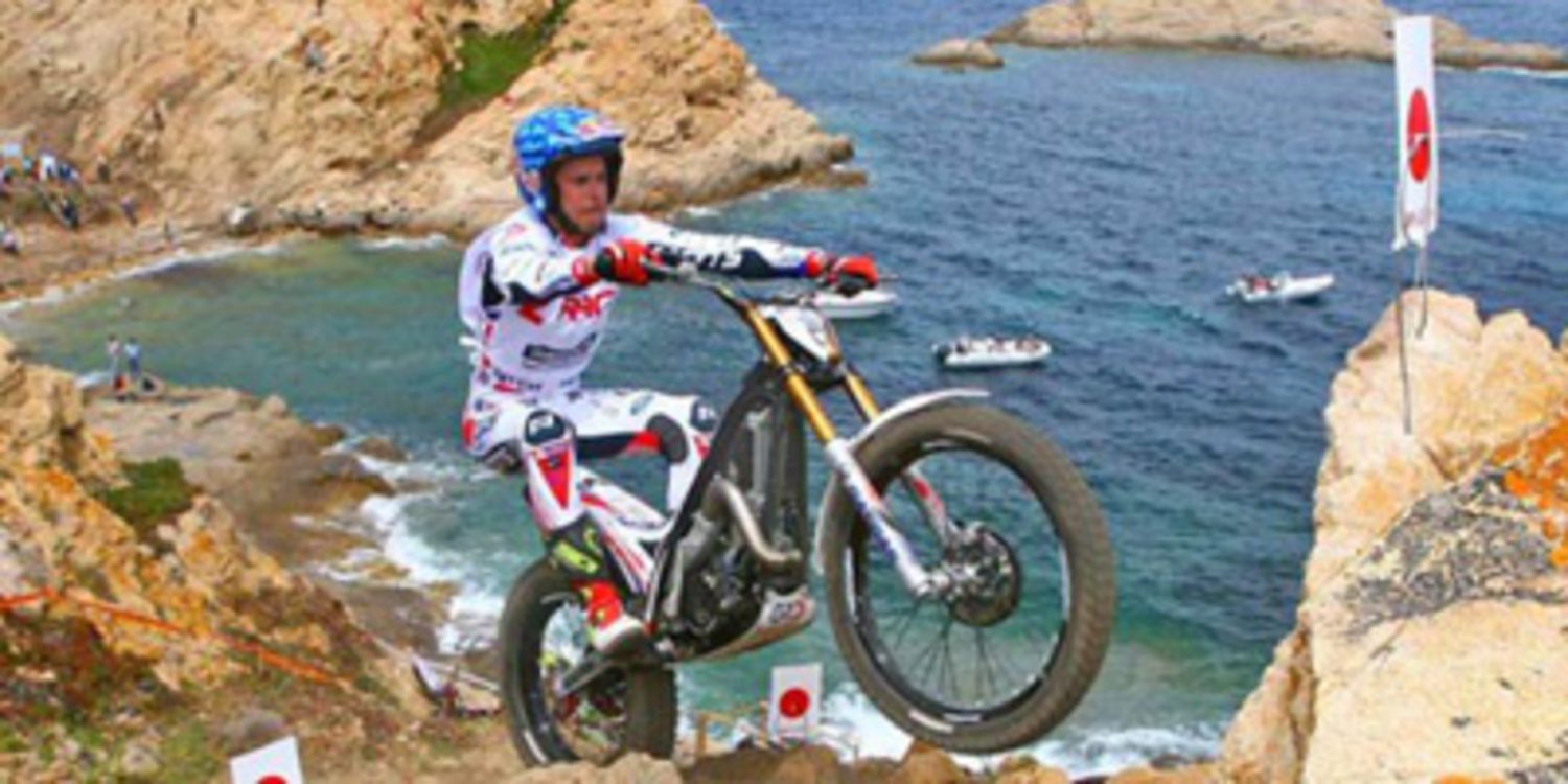 Adam Raga gana en Córcega y es líder del Mundial de Trial