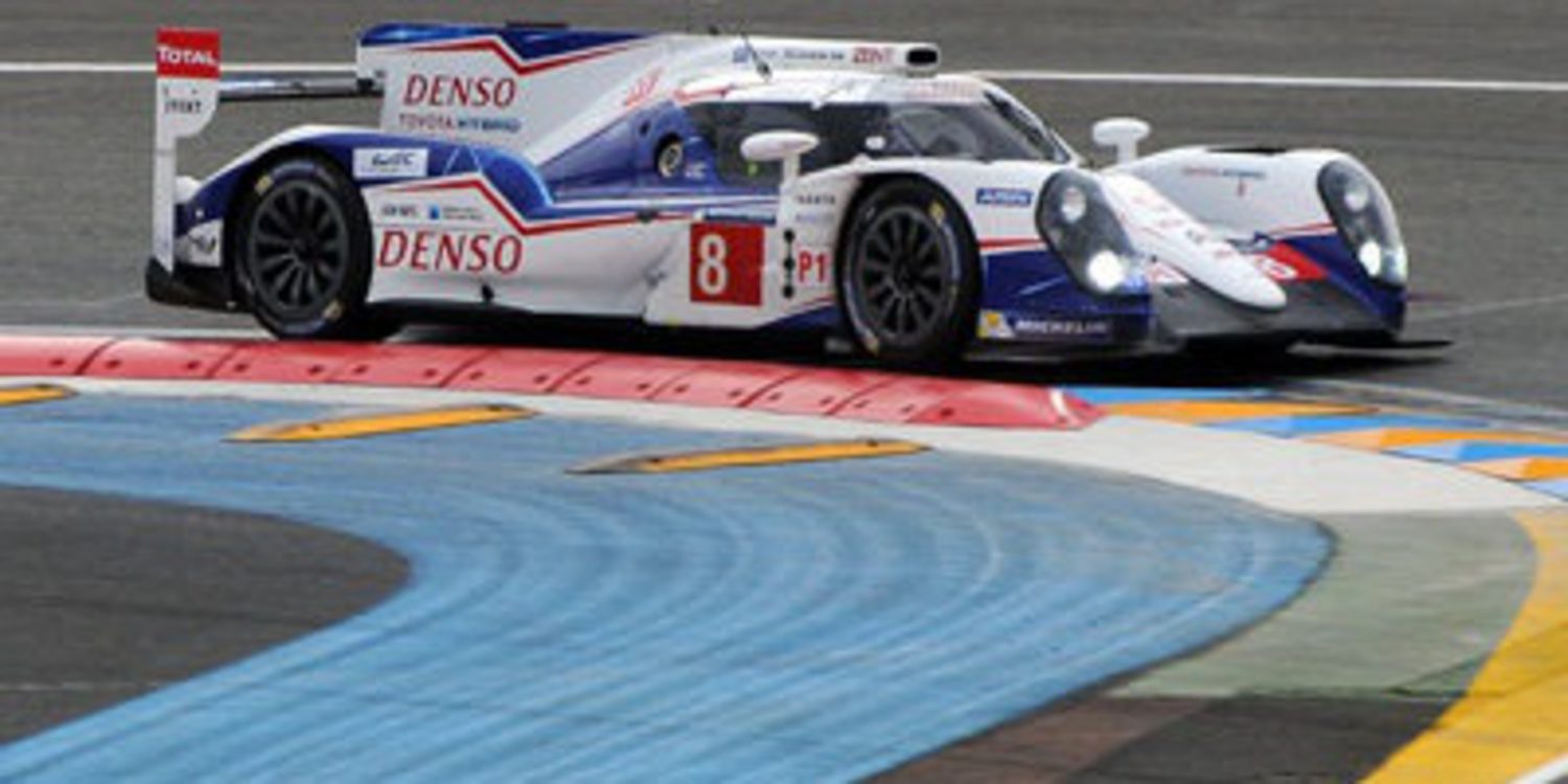 Toyota lidera en la apertura de las 24h de Le Mans