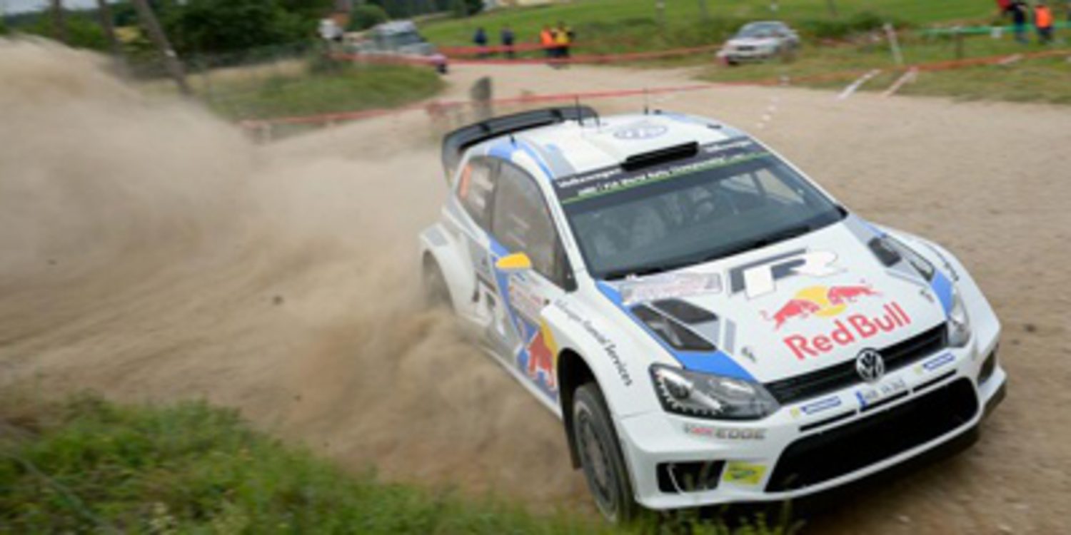 Andreas Mikkelsen lidera el Rally de Polonia tras dos especiales