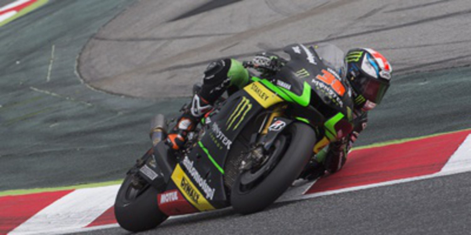 Bradley Smith seguirá en el equipo Tech3 de MotoGP en 2015