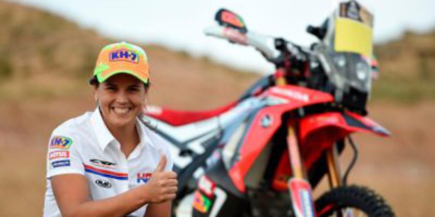 Laia Sanz ya es piloto oficial de Honda para el Dakar 2015
