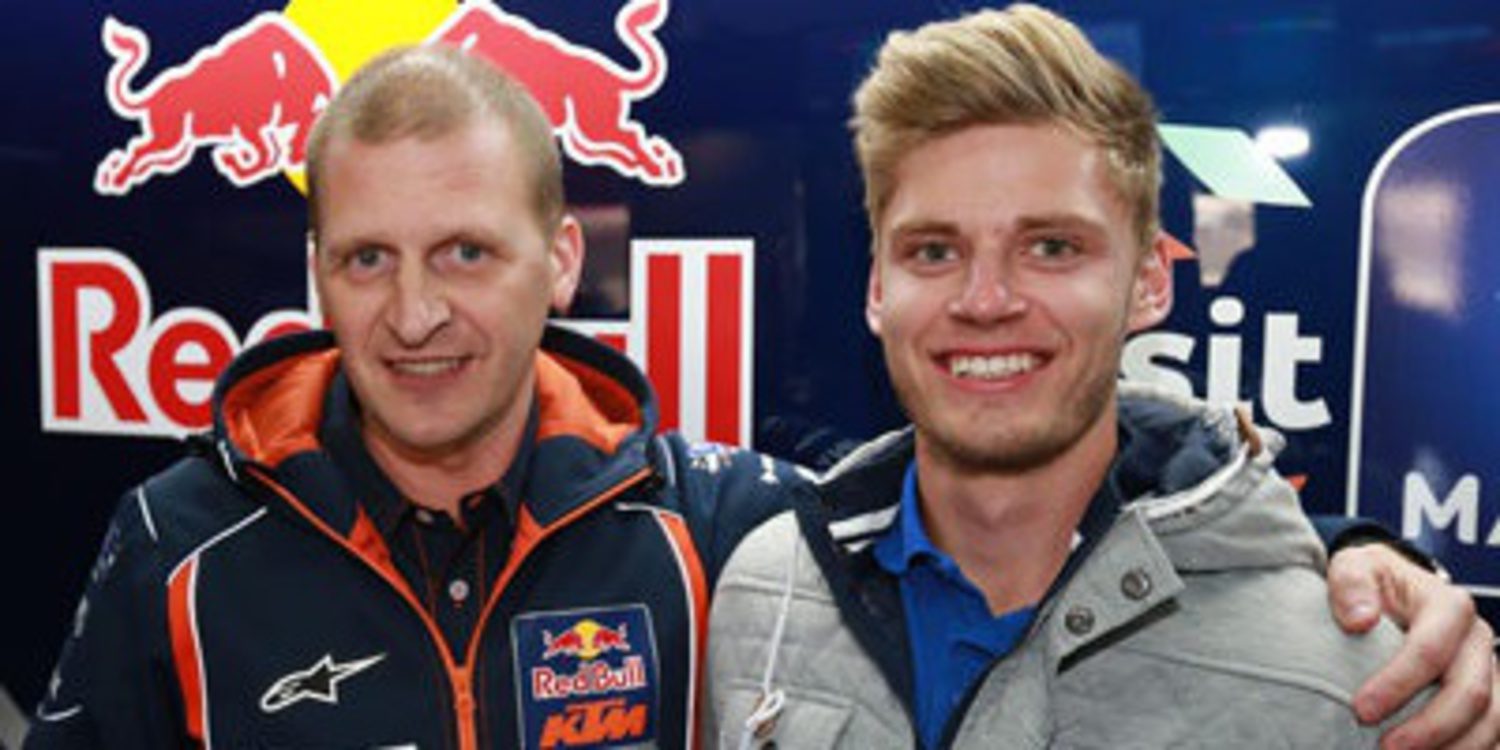 Brad Binder firma con el Red Bull KTM Ajo de Moto3