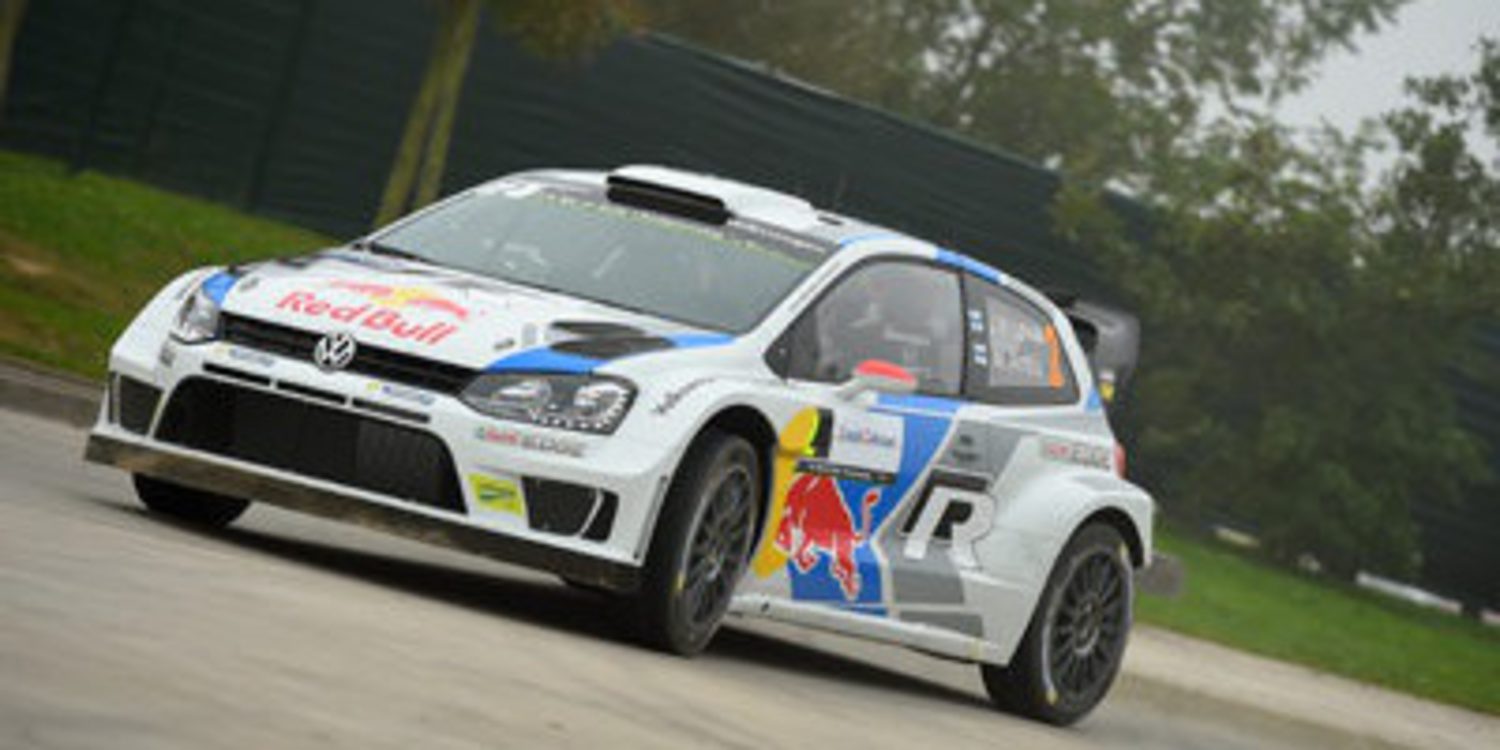 Jari-Matti Latvala primer líder en el Rally de Francia con Ogier KO