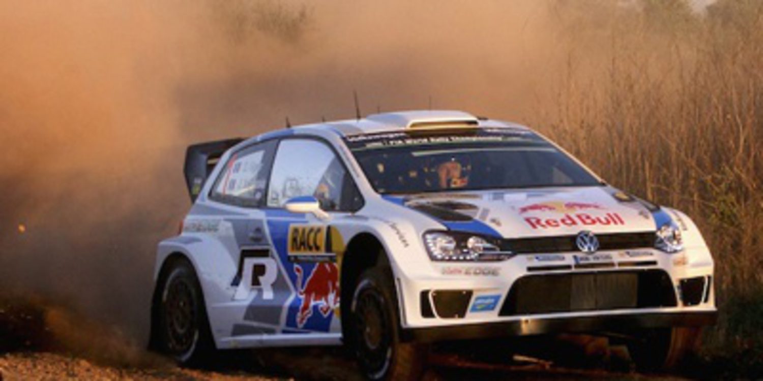 Sebastien Ogier es líder a pesar de abrir pista en el Rally RACC