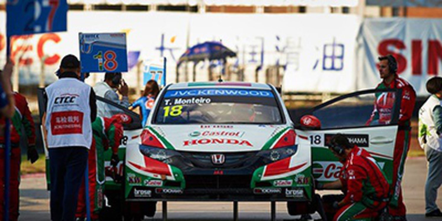 Tiago Monteiro se prepara para 2015 en Motorland